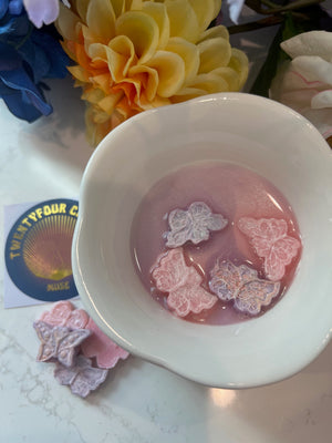 MUSE Cera de mariposa se derrite